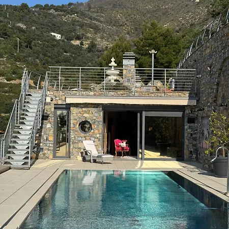 Villalino Tre Palme, Pool, 2 Schlafzimmer, 2 Baeder, Pool, Terrasse, Outdoor Fitness *