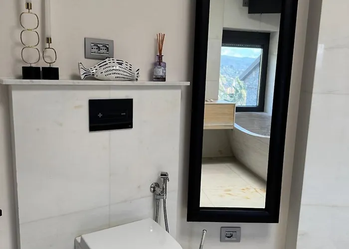 Villalino Tre Palme, Pool, 2 Schlafzimmer, 2 Baeder, Pool, Terrasse, Outdoor Fitness Apartment