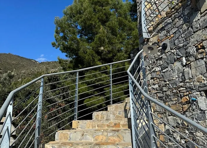 Villalino Tre Palme, Pool, 2 Schlafzimmer, 2 Baeder, Pool, Terrasse, Outdoor Fitness Alassio